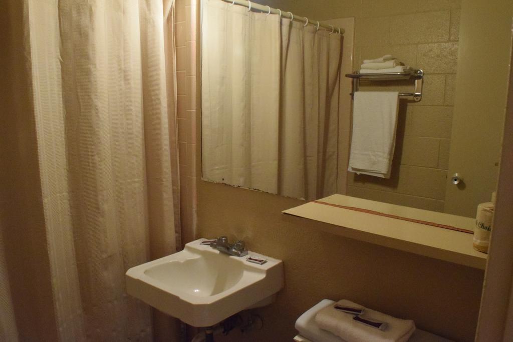 Imperial Motel Odessa Zimmer foto